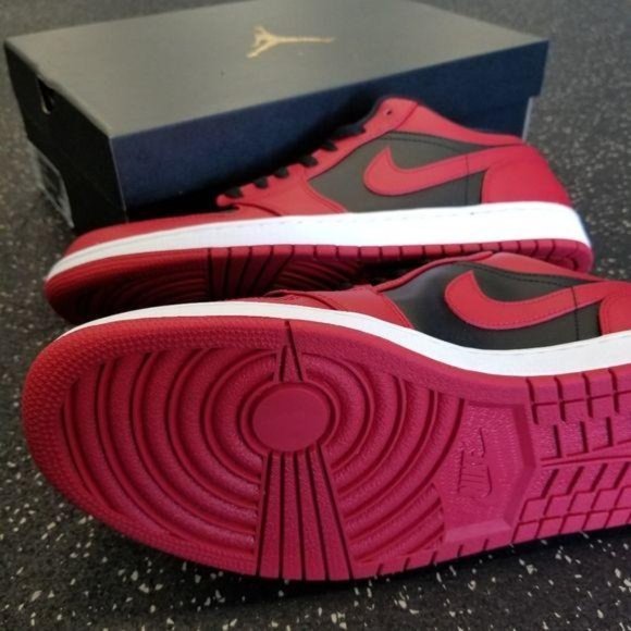 Nike Air Jordan 1 2020 Low Reverse Bred Size 11 - Picture 7 of 8